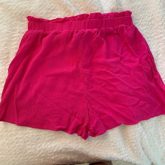 pink flowy shorts never worn - Picture 2 of 3